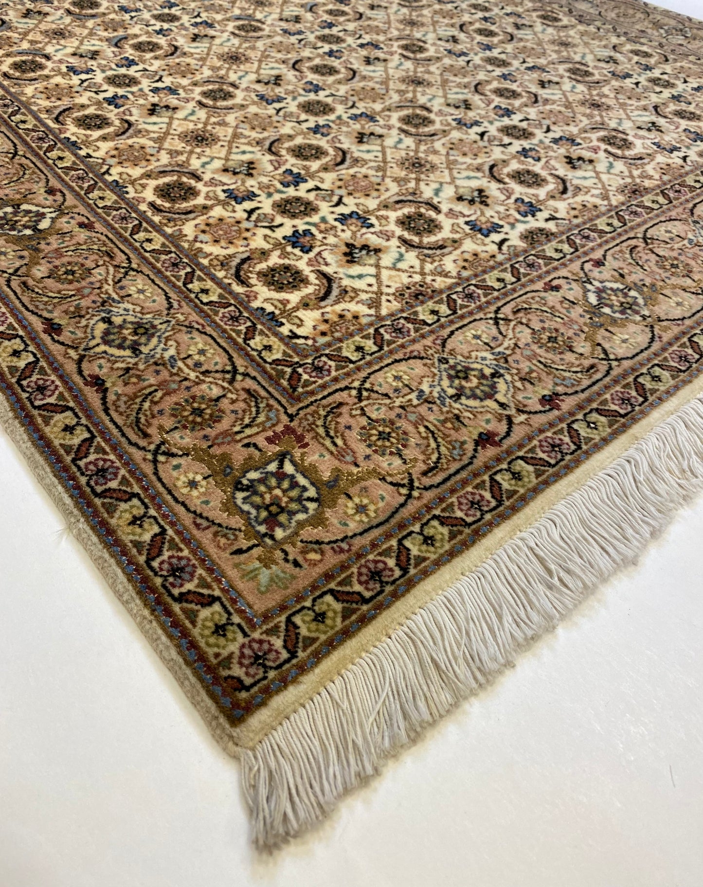 Tabriz Mahi Met Zijde 159 X 101 CM